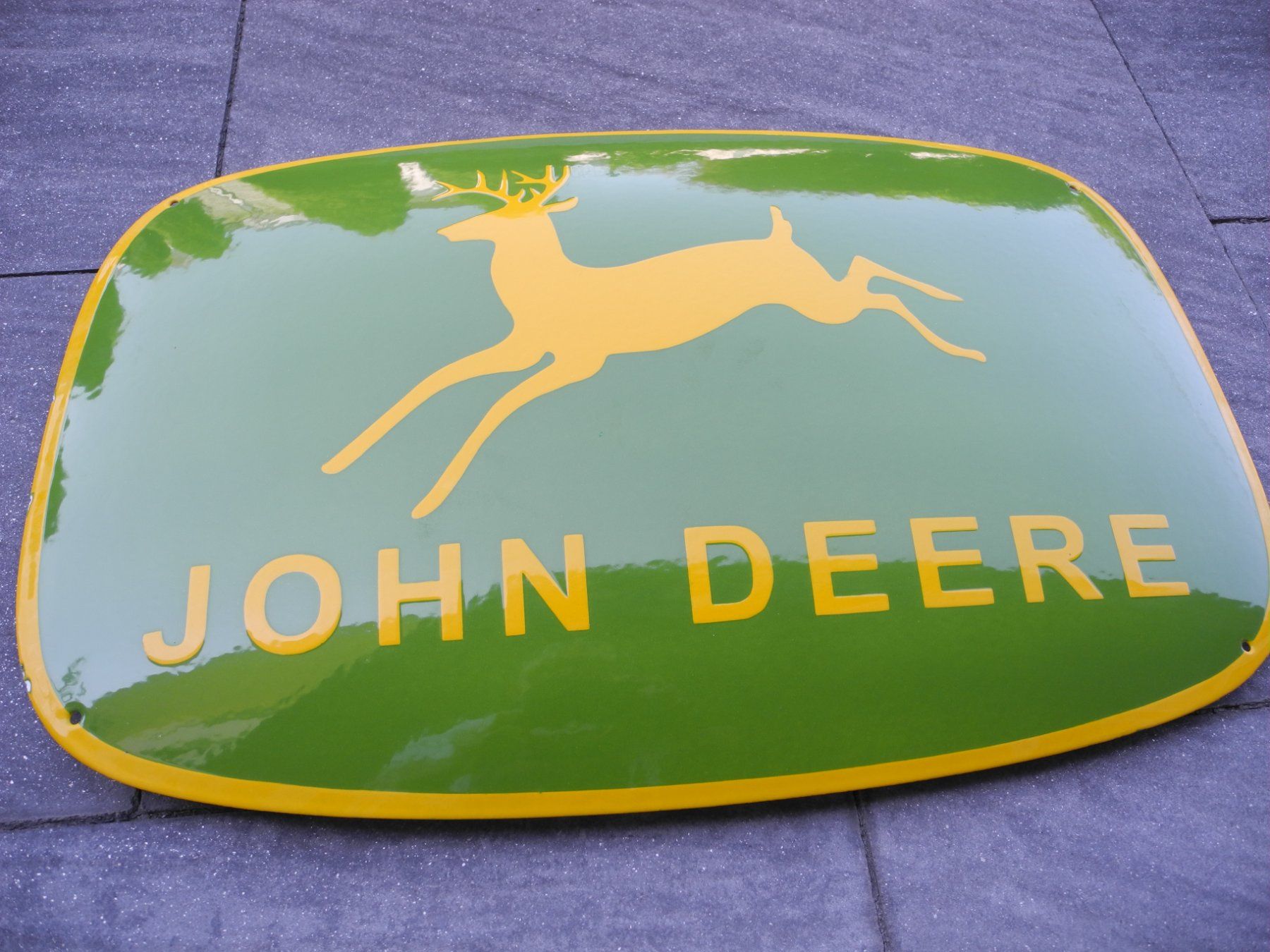 John Deere Insegne: GROSSES JOHN DEERE EMAILSCHILD – Nuovo (secondo la descrizione) da Reinach AG venduto da Huckleberrysix 1
