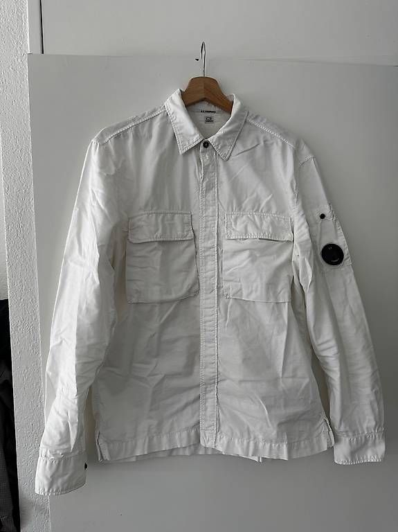 CP Company Camicie: CP Company Hemd Weiss Gr. M – Usato da Biel/Bienne venduto da TrueSeller