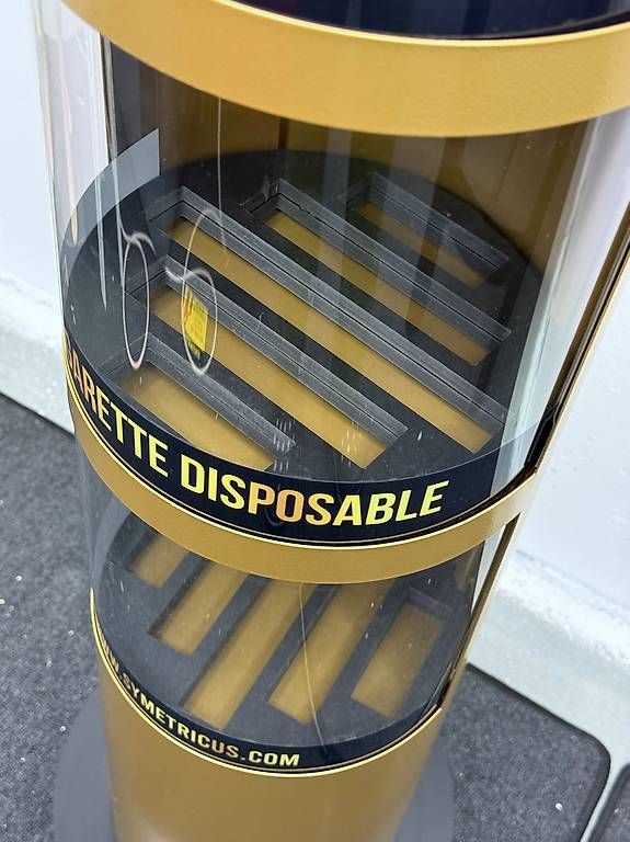Tutte le decorazioni: Vape-Attrappe / Verkaufsdisplay – Usato da Wilen b. Wollerau venduto da gurke123 4