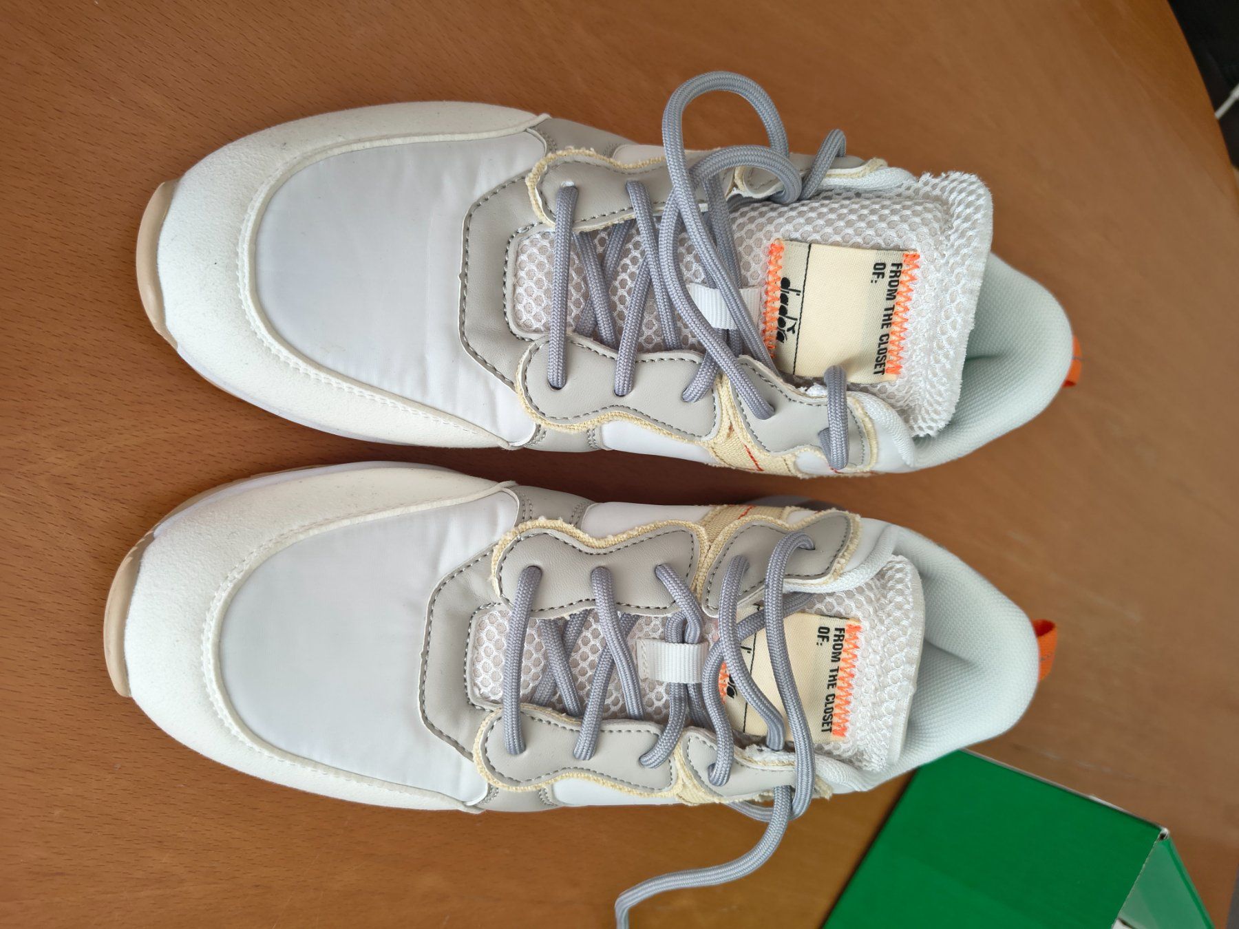Diadora Scarpe da donna: Sneaker Diadora, Grösse 39, Neu. – Nuovo (secondo la descrizione) da St. Gallen venduto da Ovi777 2