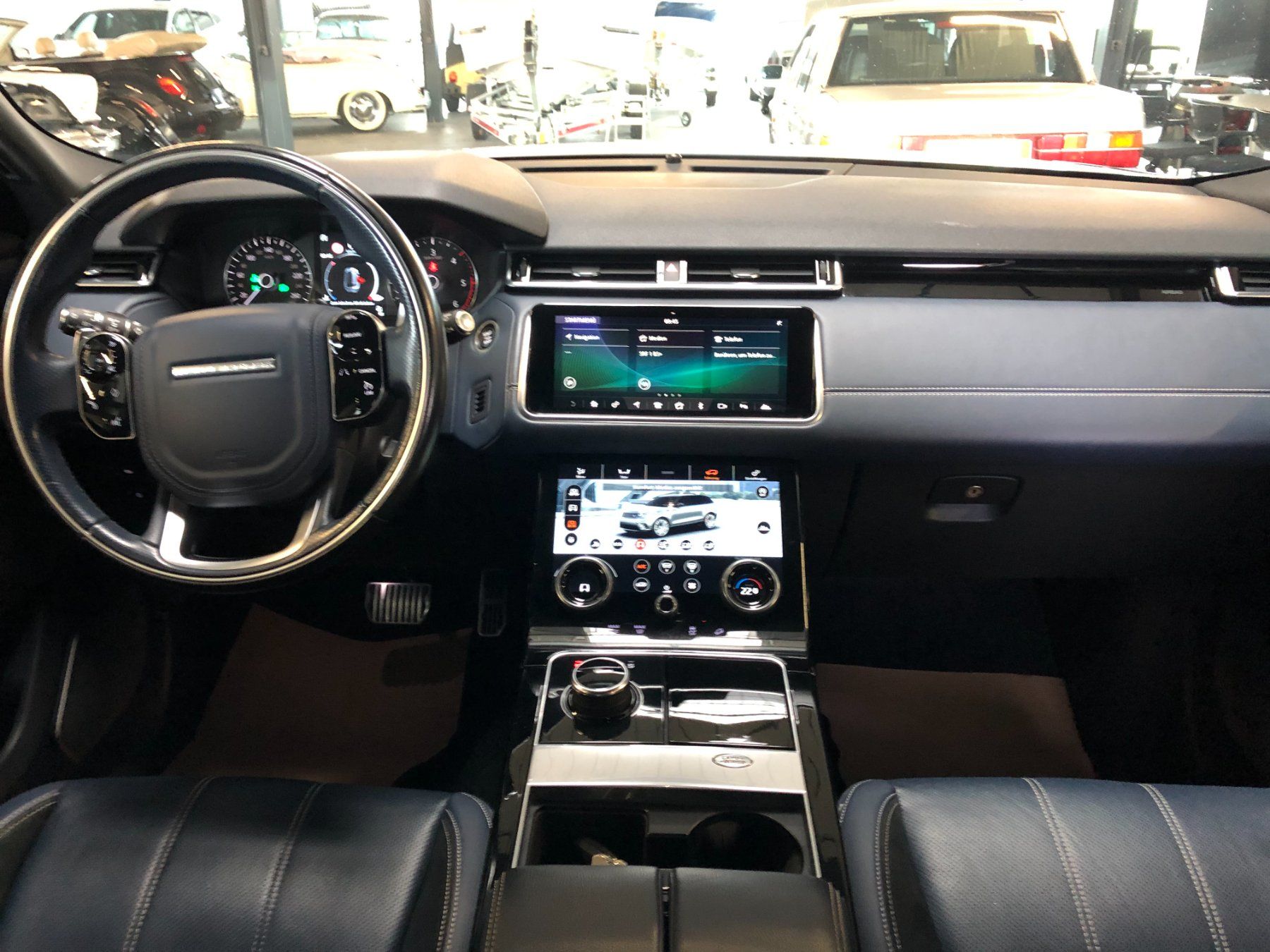 Land Rover Automobili: LAND ROVER Range Rover Velar R-Dynamic D 300 S Automatic – Usato da Gampelen venduto da Steuer0 9