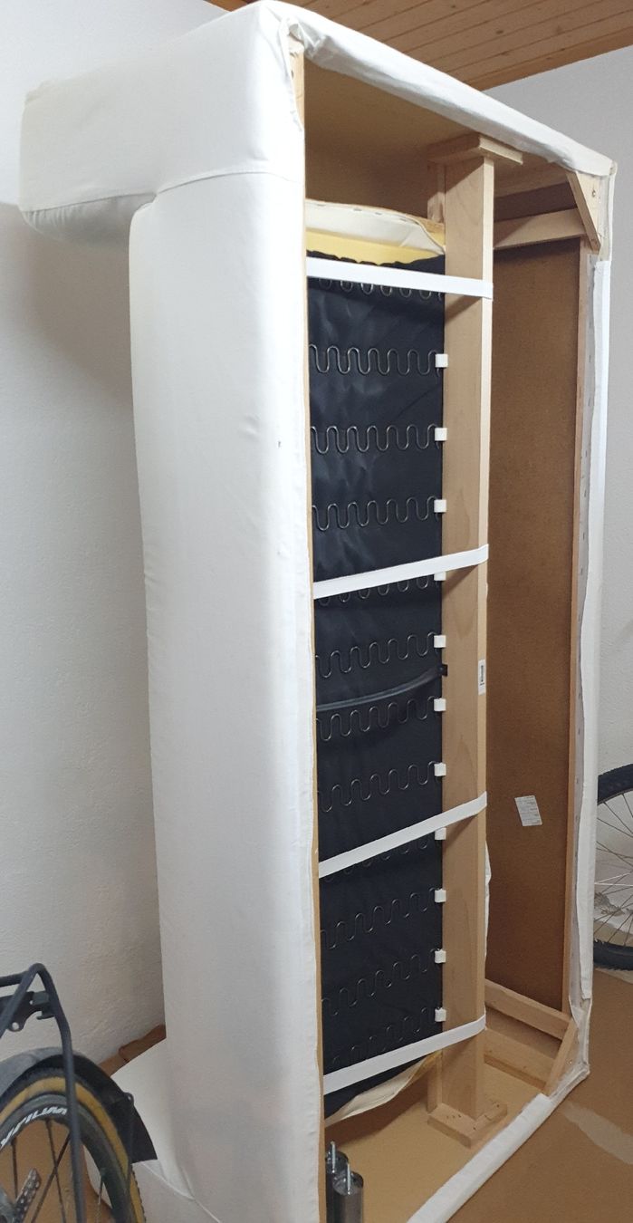 Ikea Divani: IKEA KLIPPAN Sofa (180 cm, weiss) – Usato da Uster venduto da Shadowknight 1
