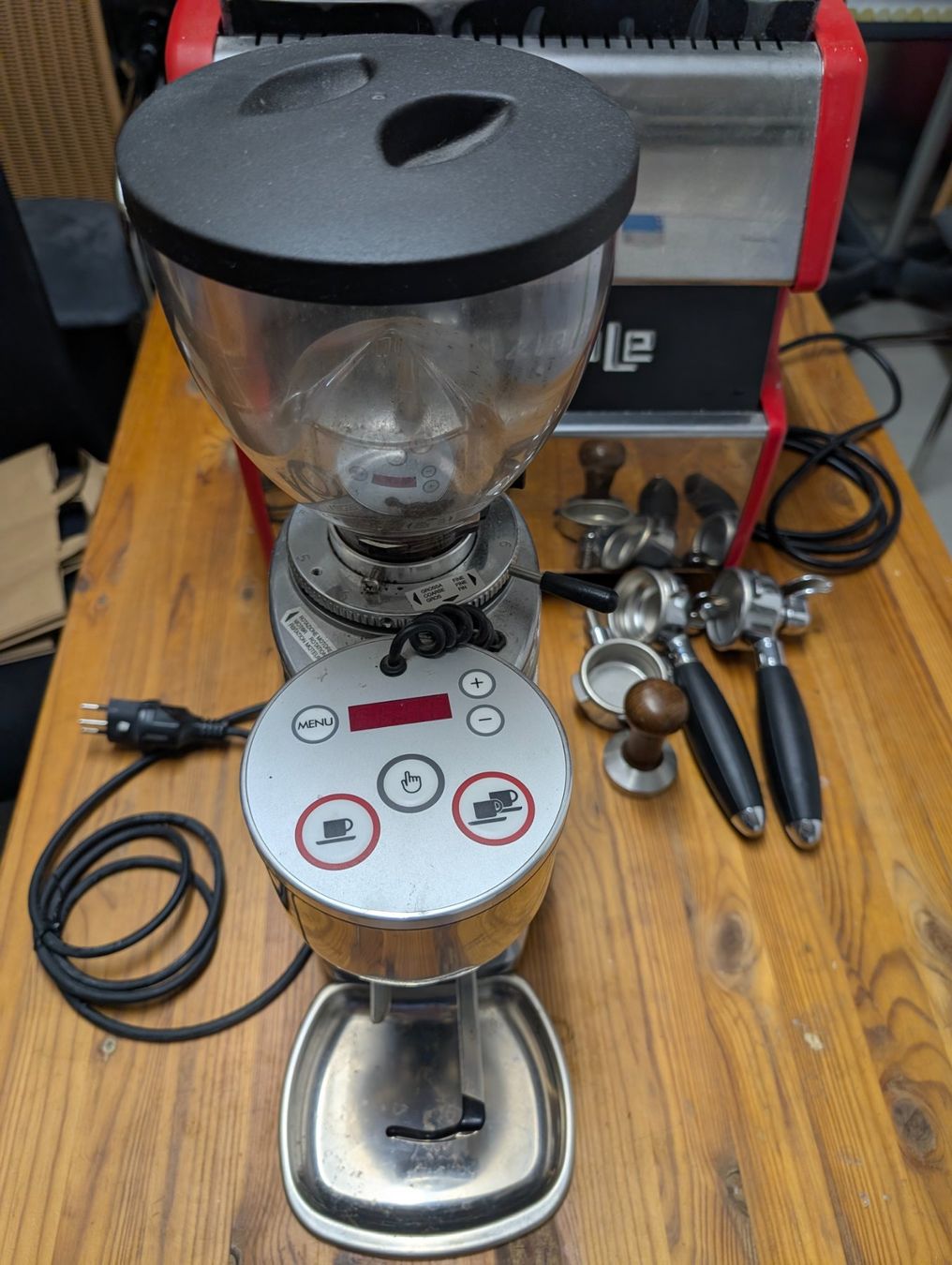 Machines à café & Machines à expresso: LaSpaziale Mini Vivaldi II / Mazzer Mini Electronic – D'occasion à Effretikon par Constellation 5