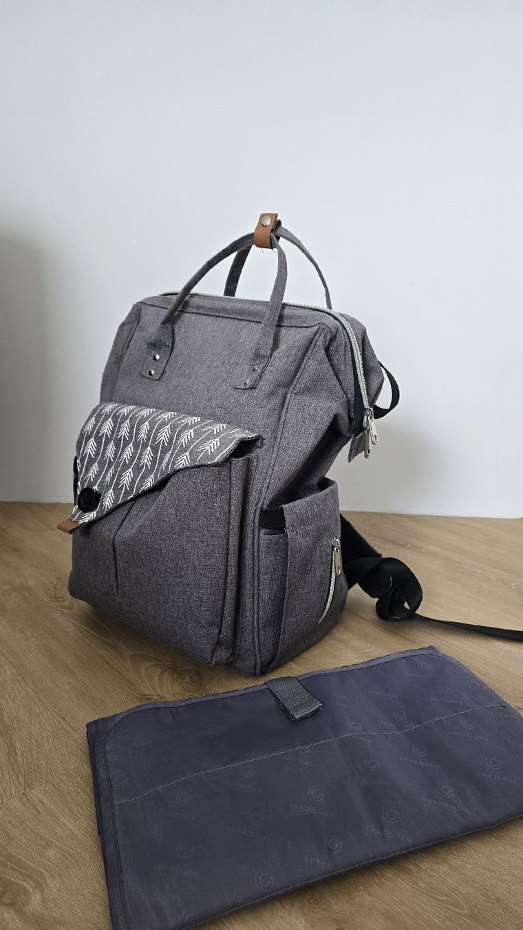 Zaini: Diaper Bag Rucksack Grey with changing mat  – Usato da Wislikofen venduto da Riko007