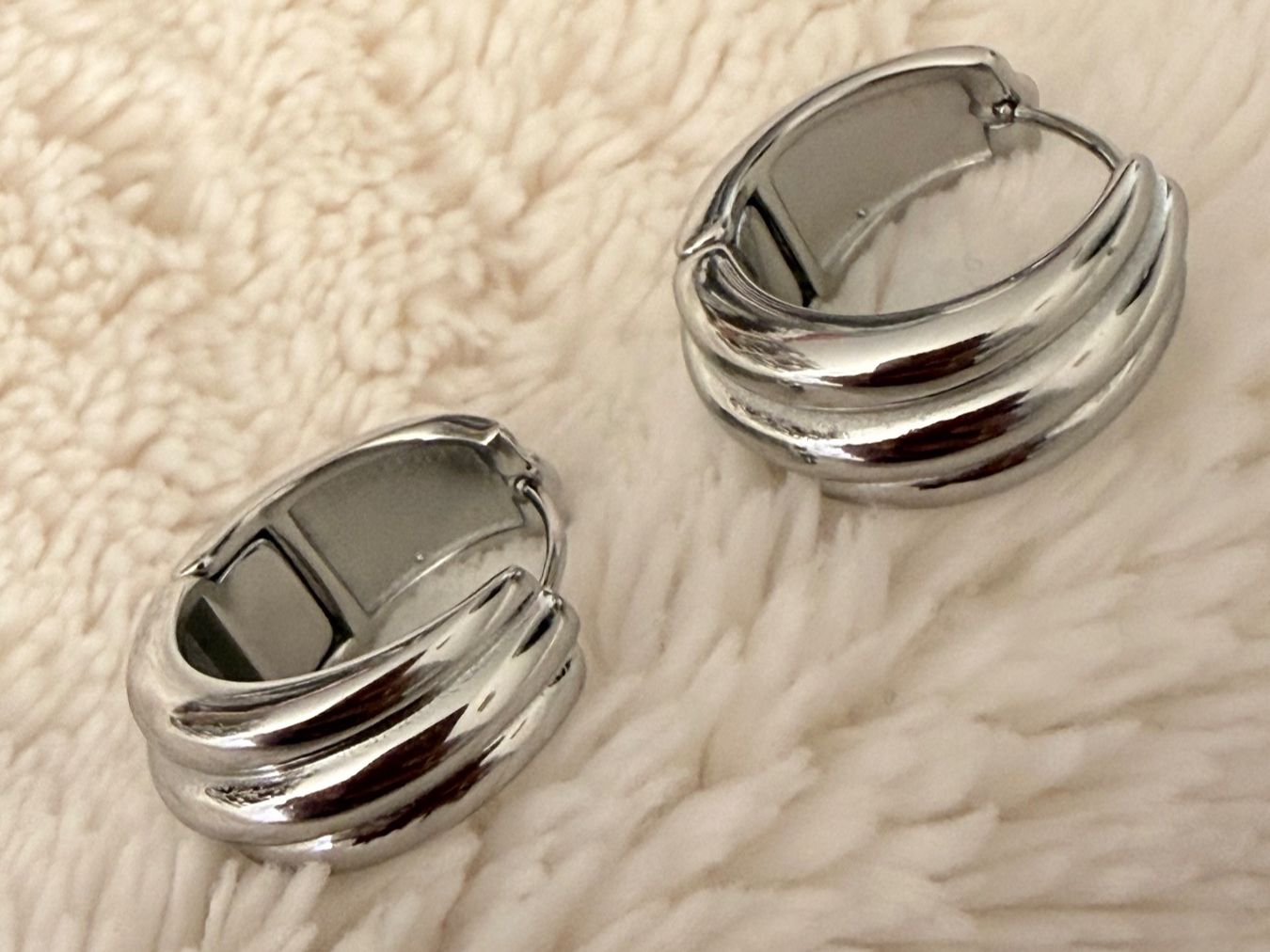 Ohrringe & -stecker: Creolen – Neu und originalverpackt aus Würenlos von JRP_71 1