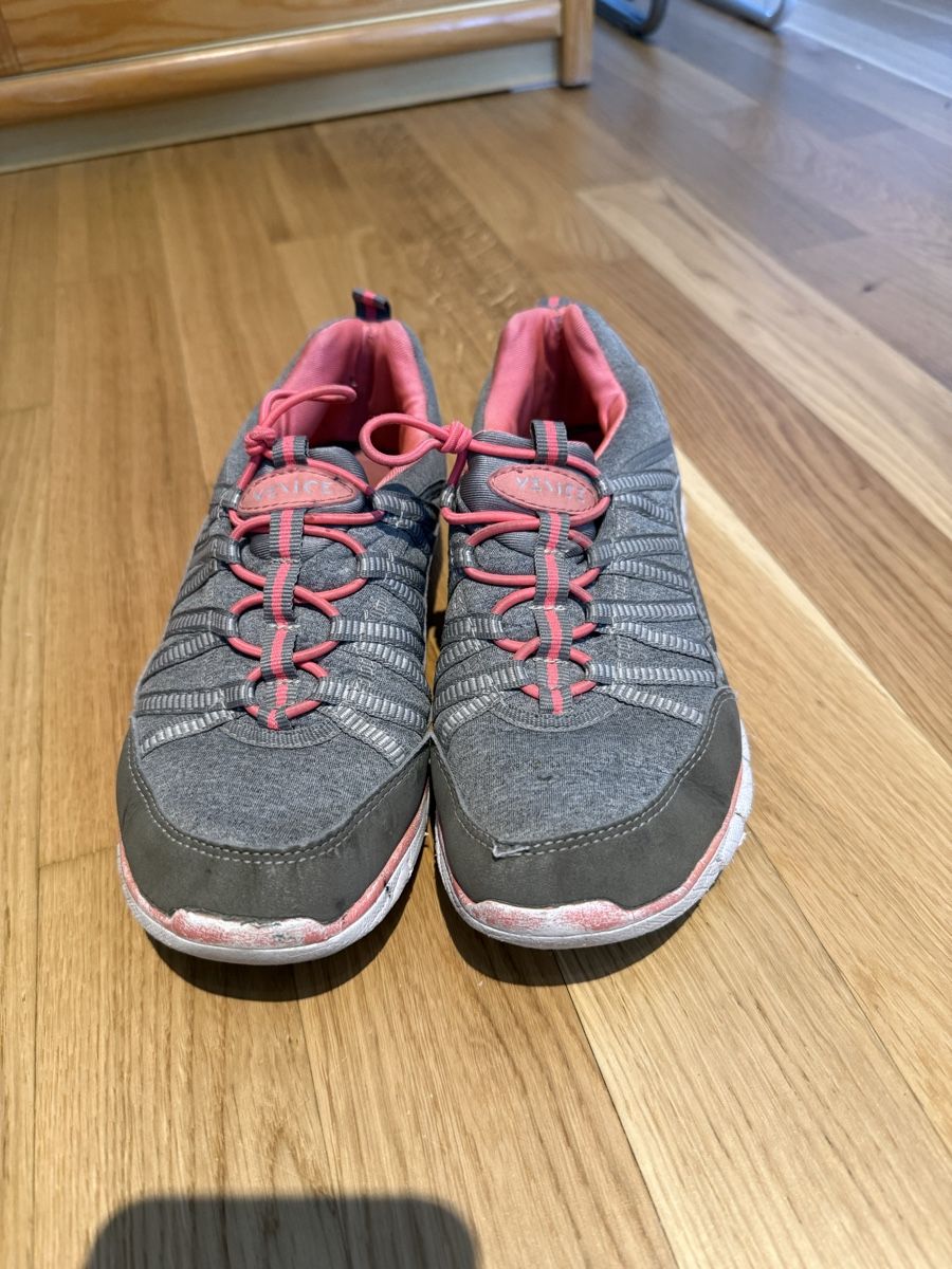 Scarpe per ragazze: Venice Grey & Pink Spring/Summer Schuhe – Usato da Biel/Bienne venduto da Husseinsheikho 1