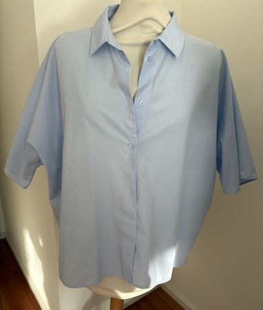 Cos leichte luftige blau kurzarm Hemd 46 L top 