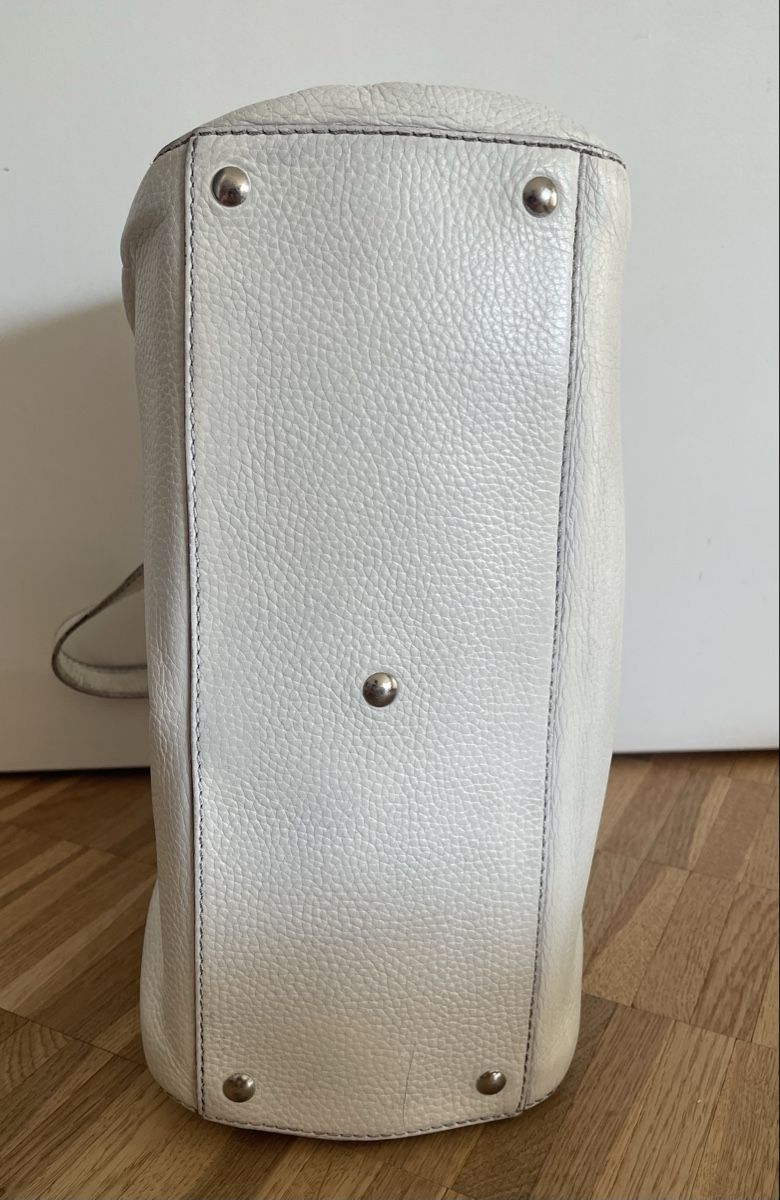 Coccinelle Borse da donna: Coccinelle Handtasche Leder in weiss – Usato da St. Moritz venduto da cri_h9tt 2