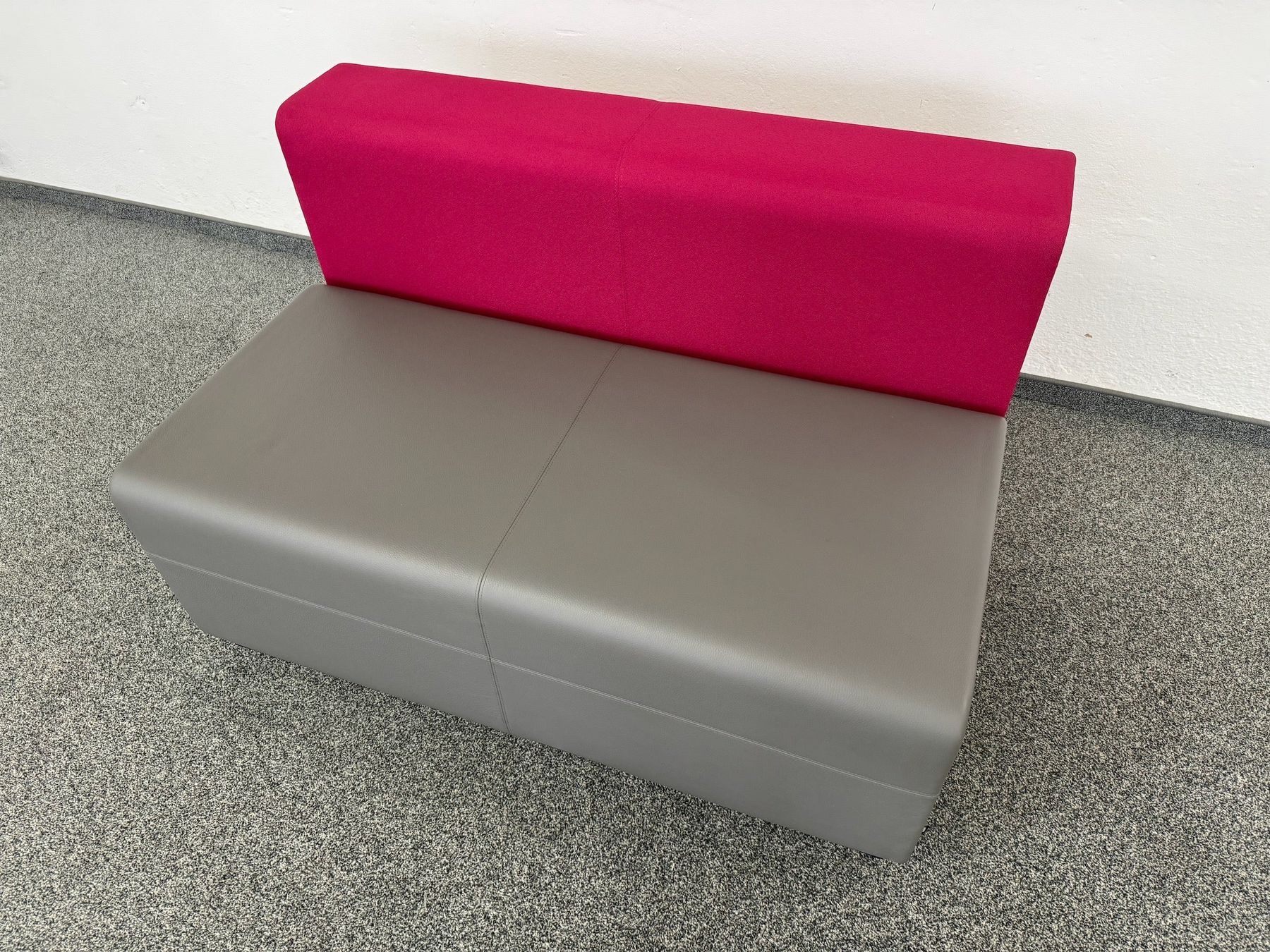 Divani: Bene PARCS CAUSEWAY Lounge Sofa Small – Usato da Schönenwerd venduto da mcofficeshop 4