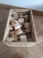 Holzbausteine im Holzkistli - Kreativer Spielspass!