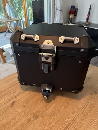 BMW Motorrad Topcase schwarz Aluminium top Zustand 32 L