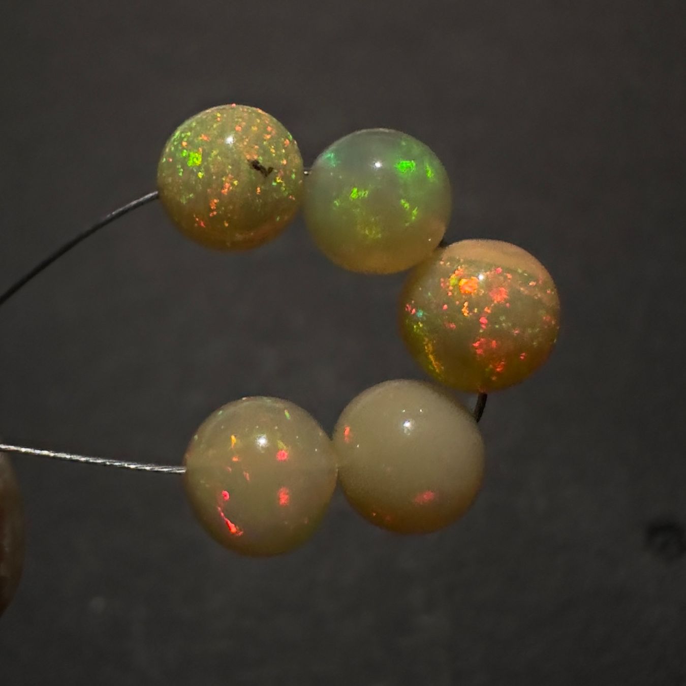 Edelsteine: 4.26 ct - Natural Ethiopian Opal Beads - 5 Pcs – Neu (gemäss Beschreibung) aus Zürich von Yoohooz 2
