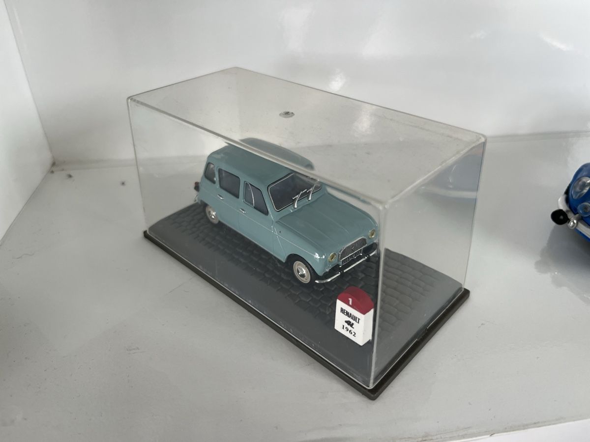 Renault Modellini d'auto: Renault R4  – Usato da Kräiligen venduto da tisala 1