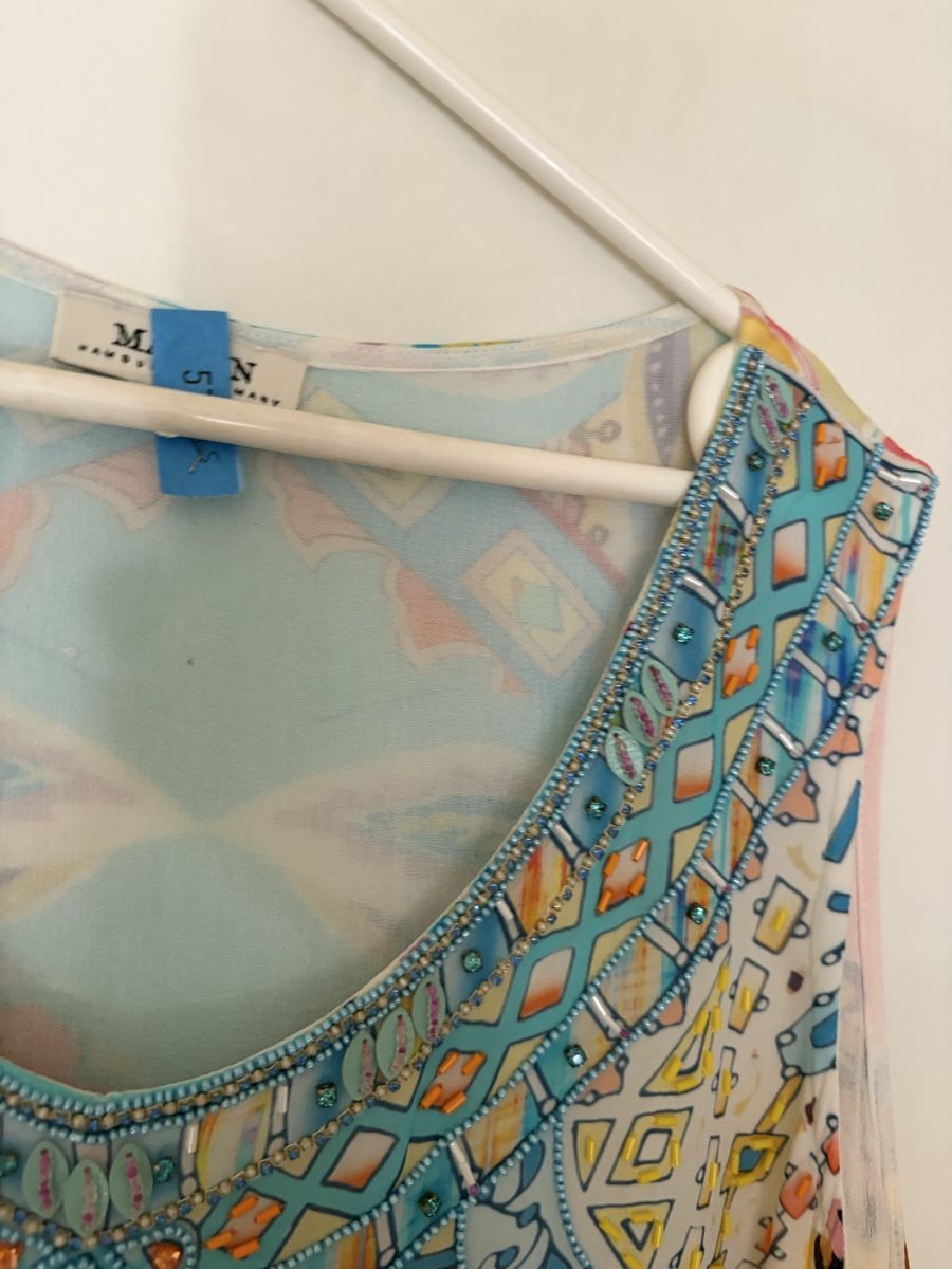 Robes: Malvin Kleid Grösse 42  – D'occasion à Basel par Brunner.T 1