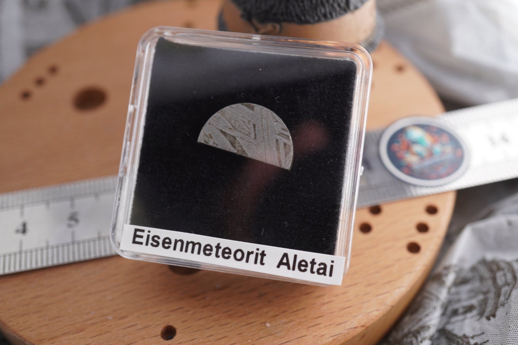 Minerali & Pietre curative: Eisenmeteorit Scheibe   Aletai    Ab 1.- – Nuovo e nell'imballaggio originale da Eschenbach SG venduto da topstone 4