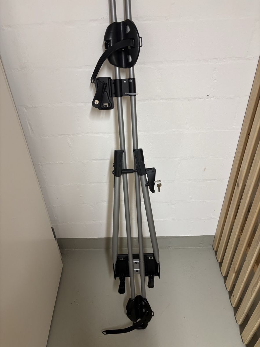 Thule Portapacchi: Thule Fahrradträger – Usato da Winterthur venduto da Aco77