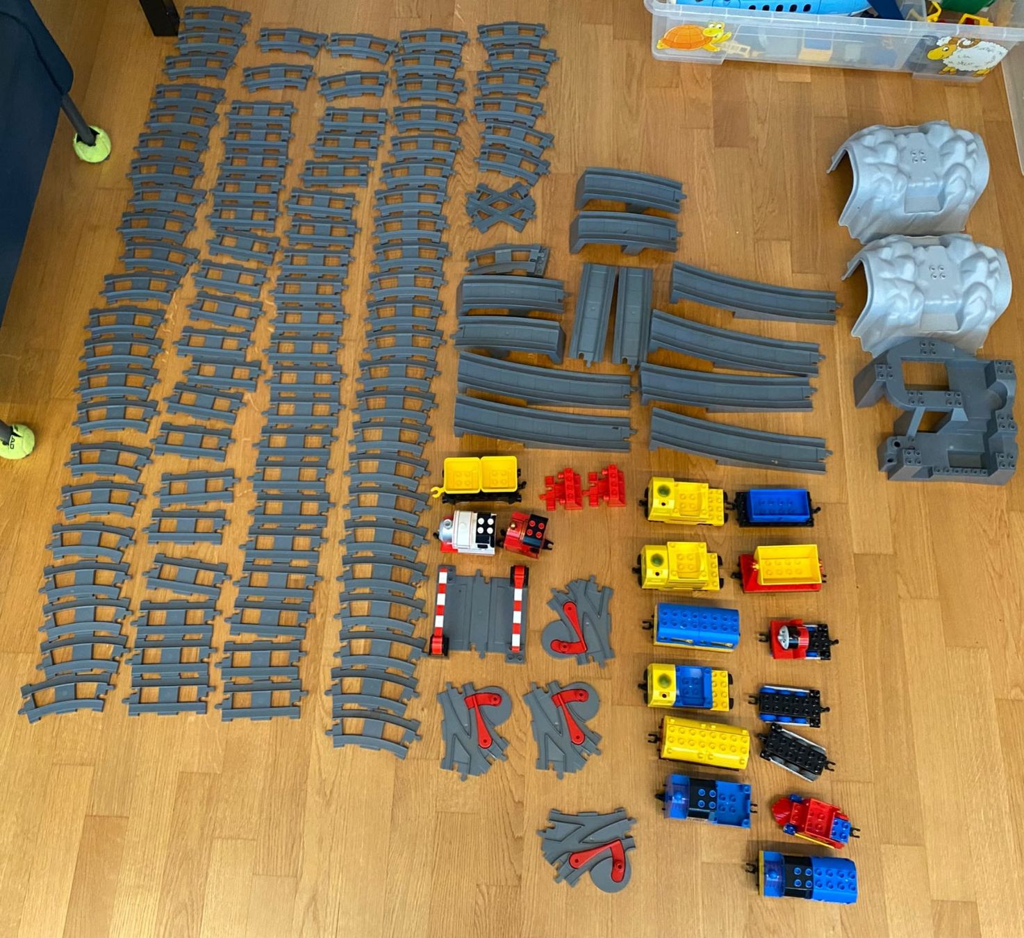 Giocattoli: Grosses Duplo Eisenbahn Konvolut – Usato da Oberglatt ZH venduto da Finlandia1