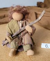 Schwarzenberger Krippenfiguren Kind/Knab mit Steckli 13cm N6
