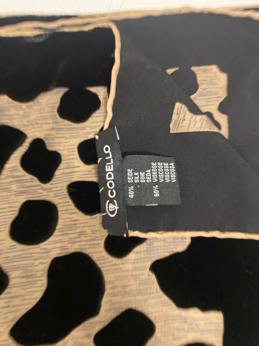 Codello Foulard & Sciarpe: Codello Schal aus 40% Seide 🌸 – Usato da Opfikon venduto da Luis144 6