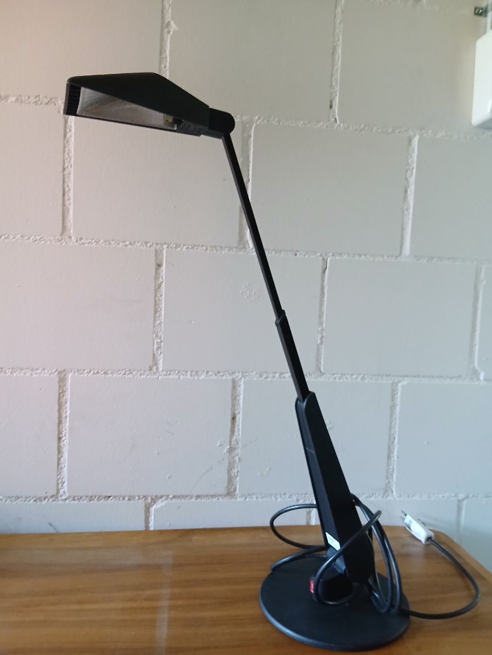 Oluce Lampade: Oluce Personal Table Lamp Bruno Gecchelin Design Italy – Usato da Zürich venduto da pc2_tc9c
