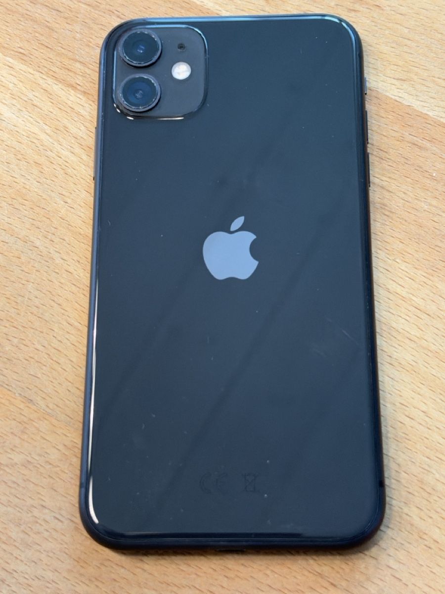Apple Portables: Apple iPhone 11 schwarz 64GB – D'occasion à Neftenbach par srullen 1