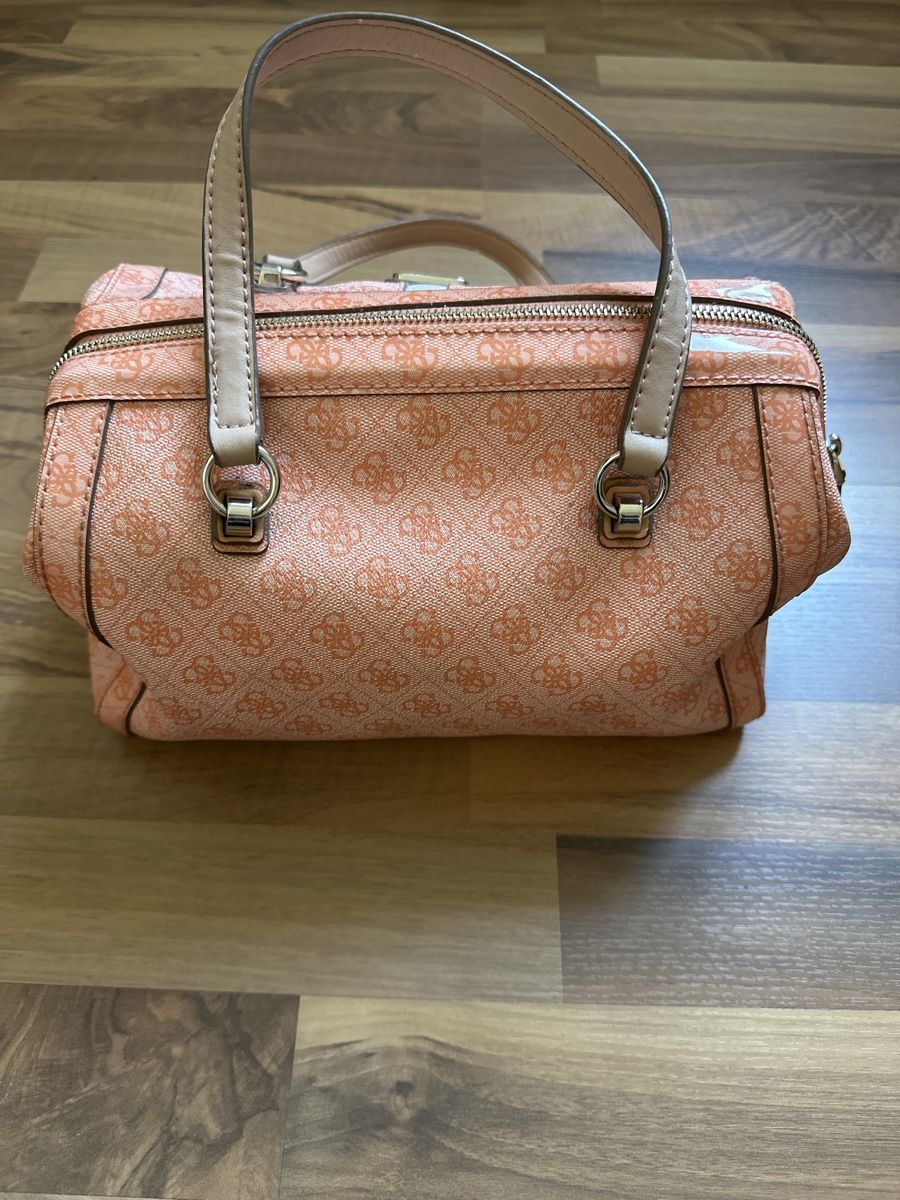 Guess Taschen für Damen: Guess Handbag: Stylish Orange Monogram - Excellent Shape! – Gebraucht aus Baden von viv_99 2