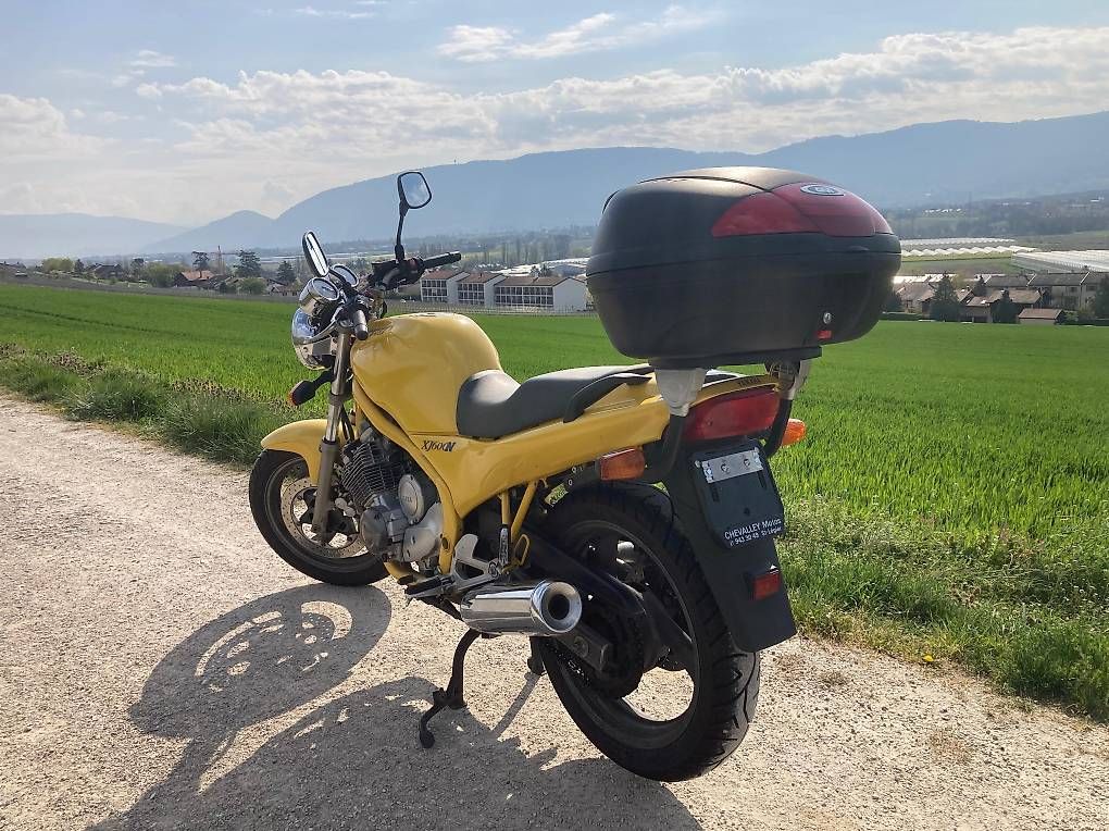 Yamaha Strada: A vendre Moto comme neuve au top – Usato da Lausanne venduto da kiko1217 2
