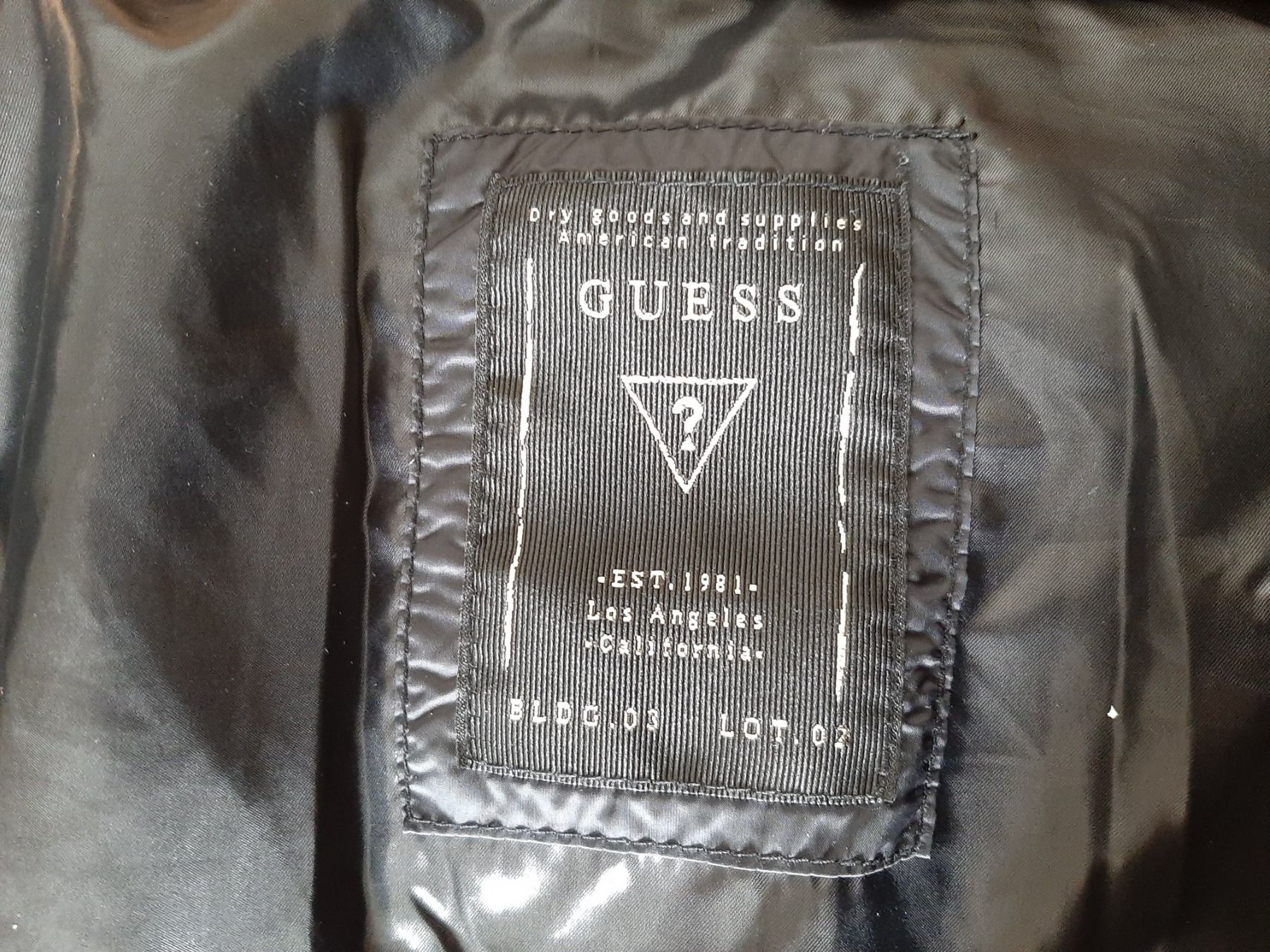 Guess Cappotti: Longue et fine doudoune GUESS – Usato da Lausanne venduto da Cognitia 4