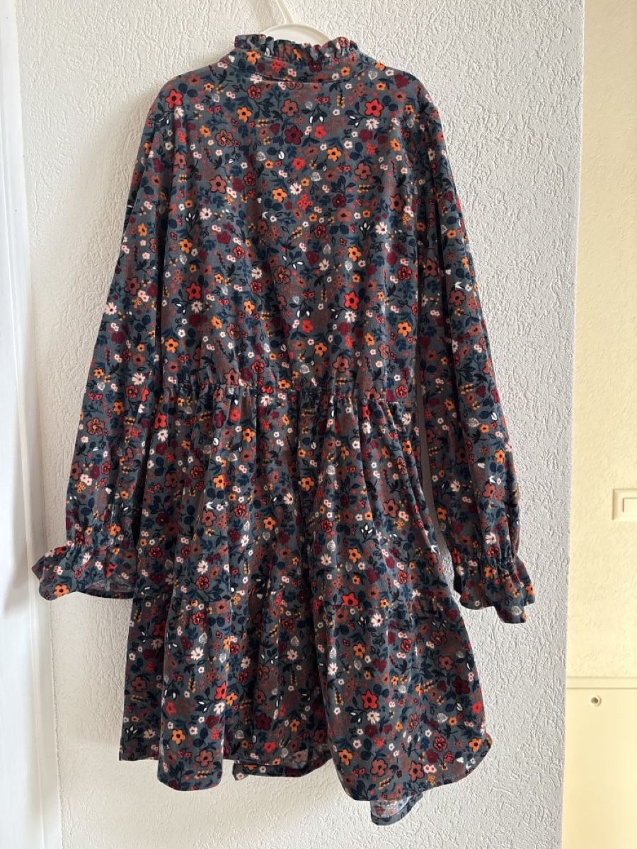 C&A Kleider & Röcke: Robe C&A imprimé floral 10 ans – Neu (gemäss Beschreibung) aus Lonay von hau_2pyt 1