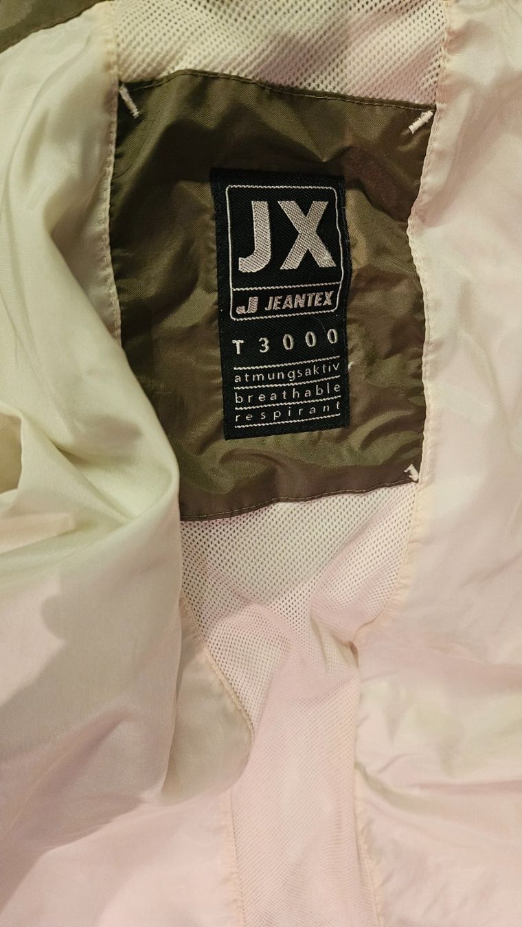 Jacken: Regenjacke beige – Neu (gemäss Beschreibung) aus Münchenbuchsee von Yothu 5