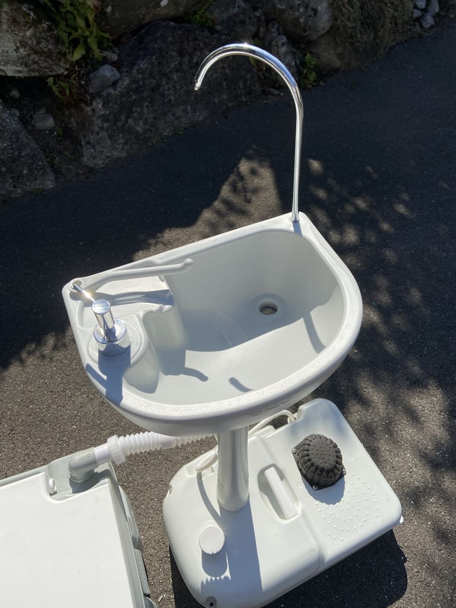 Mobilhome: Campingtoilette mit Lavabo – Gebraucht aus Rickenbach SZ von Ninanico0 1
