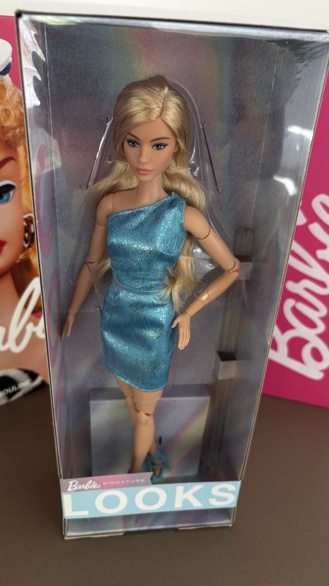 Bambole: Barbie Looks HRM15 #23 NRFB – Nuovo (secondo la descrizione) da Bigorio venduto da I_am_Jay