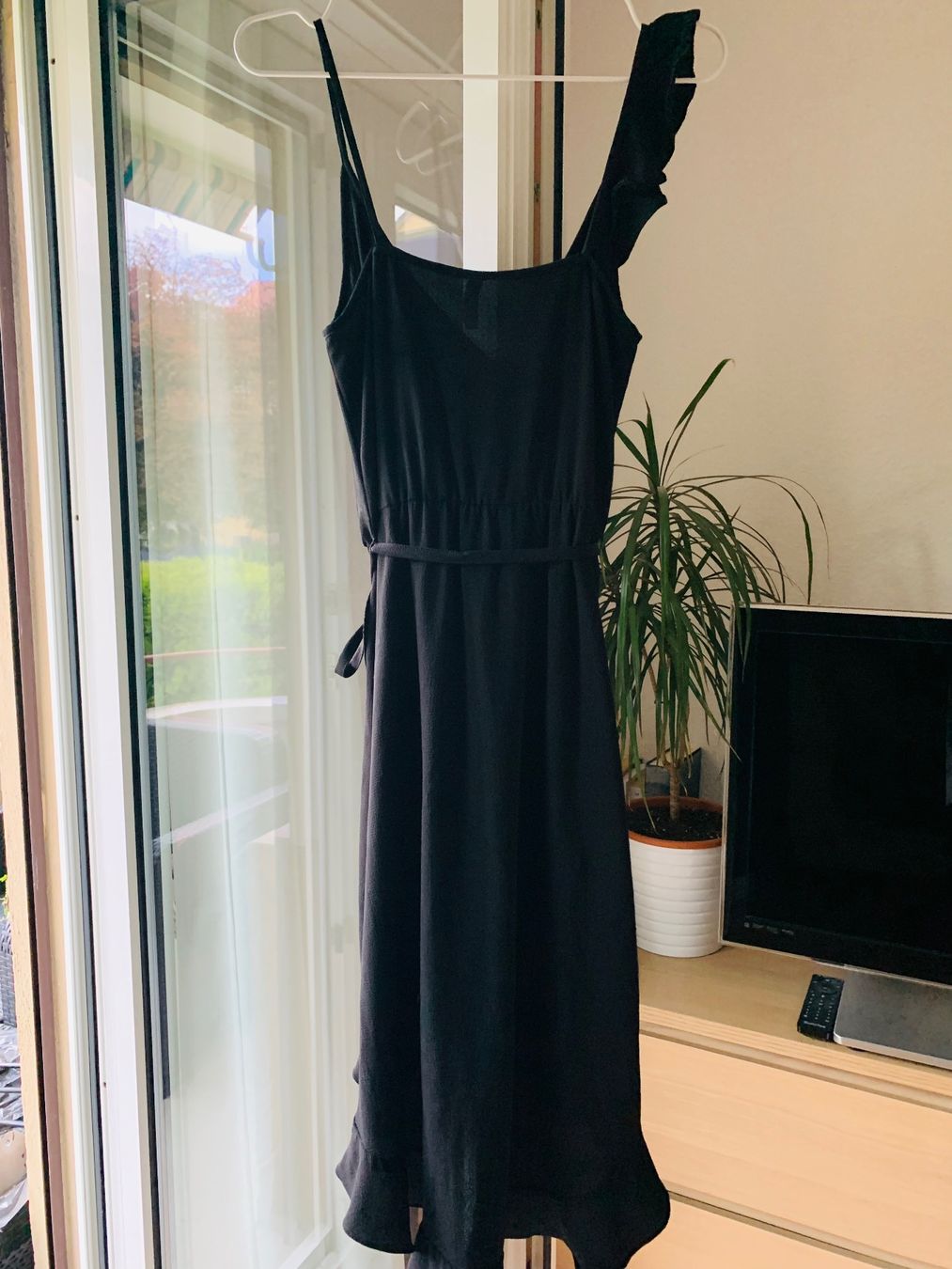 H&M Vestiti: H&M Schwarzes Sommerkleid S/36 – Usato da Zürich venduto da Angela_Fashion_Lover 2