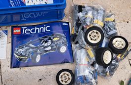 lego technic voiture 8880 et camion 8868 complet