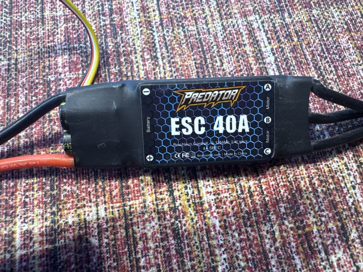Componenti elettronici: Predator Brushless ESC 40A Regler – Usato da Oberlunkhofen venduto da ams_7t86 1