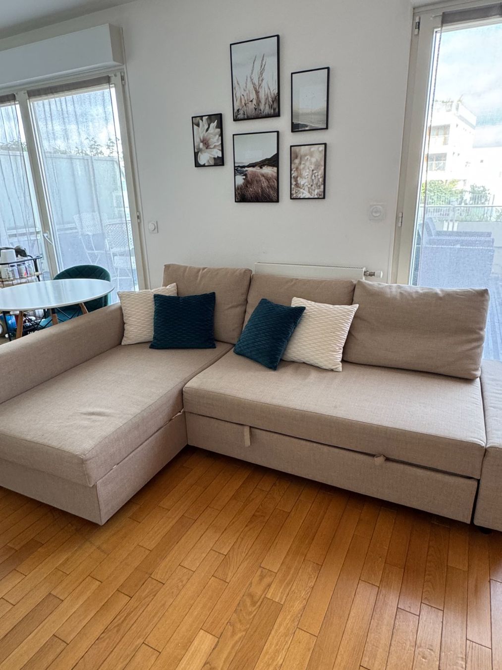 Ikea Divani: FRIHETEN beige | Schlafsofa | Canapé | Sofa bed – Usato da Effretikon venduto da tat_qjk8