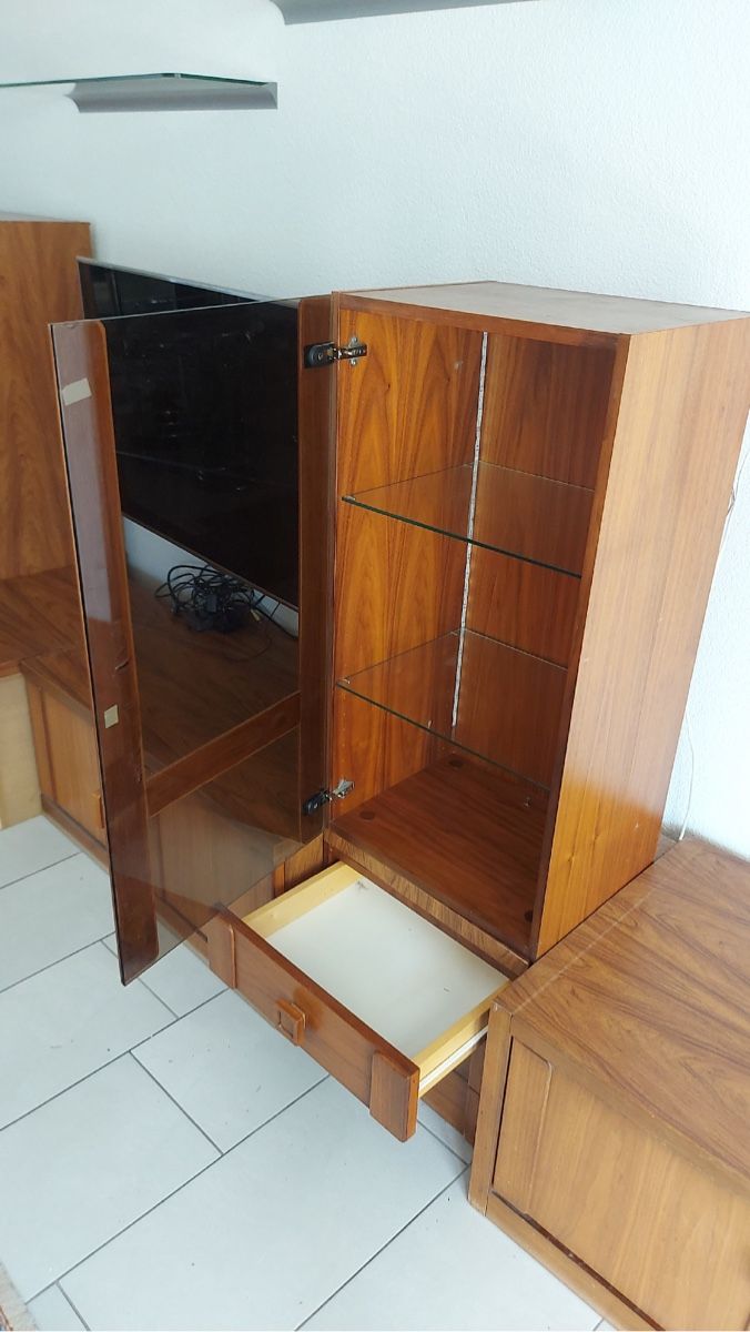 Cassettiere: Massivholz Wohnwand – Usato da Dussnang venduto da Phil.Sm 5