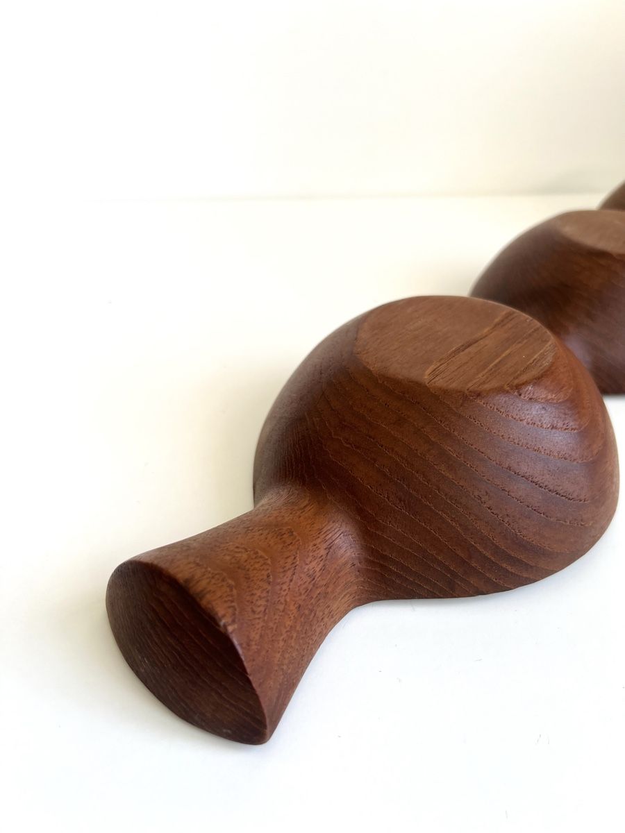 Articoli in legno: Vintage-Serviertablett aus Teakholz  – Usato da Uerikon venduto da Saffagirl 6