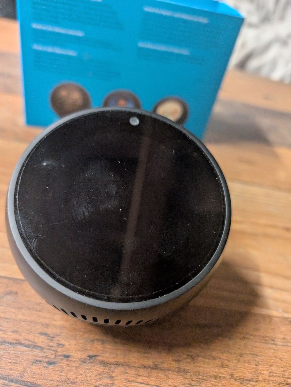 Lettore multimediale & Streamer: Amazon Echo Spot mit Bildschirm mit Anleitung – Usato da Neuenhof venduto da mlw_w98j 4