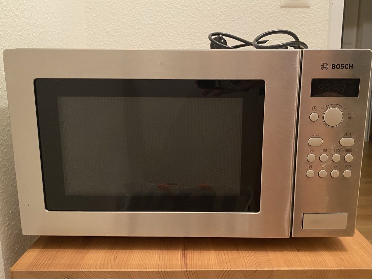 Bosch Elettrodomestici da cucina: Mikrowelle Bosch – Usato da Luzern venduto da Radiesli