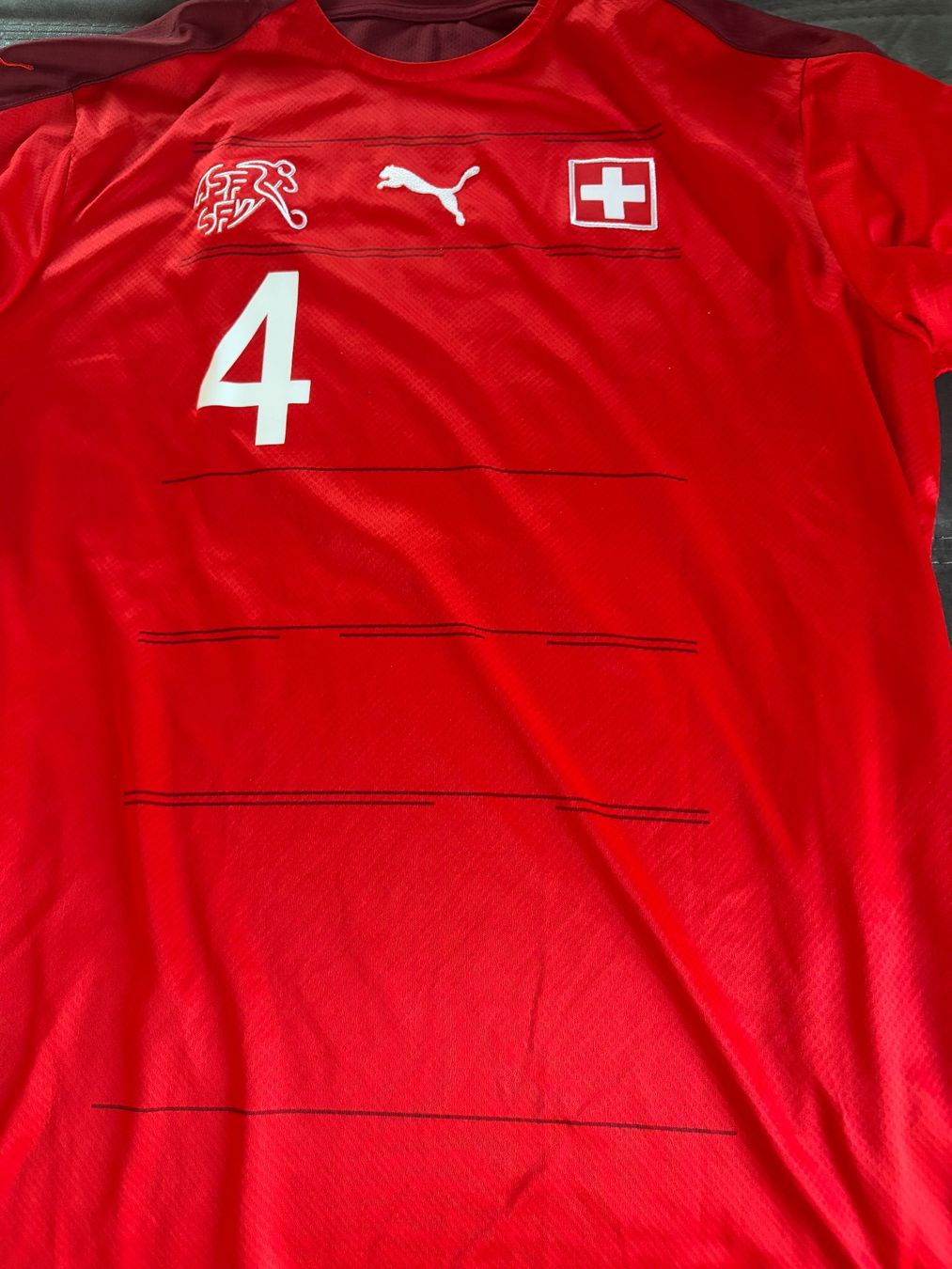Schweizer Nati Canottiere & Pantaloni: Schweiz Trikot – Usato da Eiken venduto da Padu80