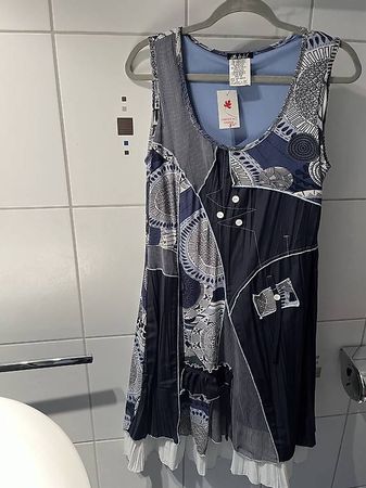 Sommerkleid Grösse M (8) made in Canada 