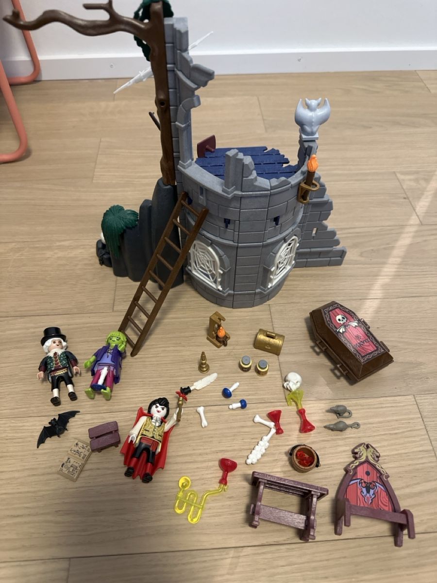 Playmobil Giocattoli: Playmobil Geisterschloss – Nuovo (secondo la descrizione) da Aarau venduto da catalea