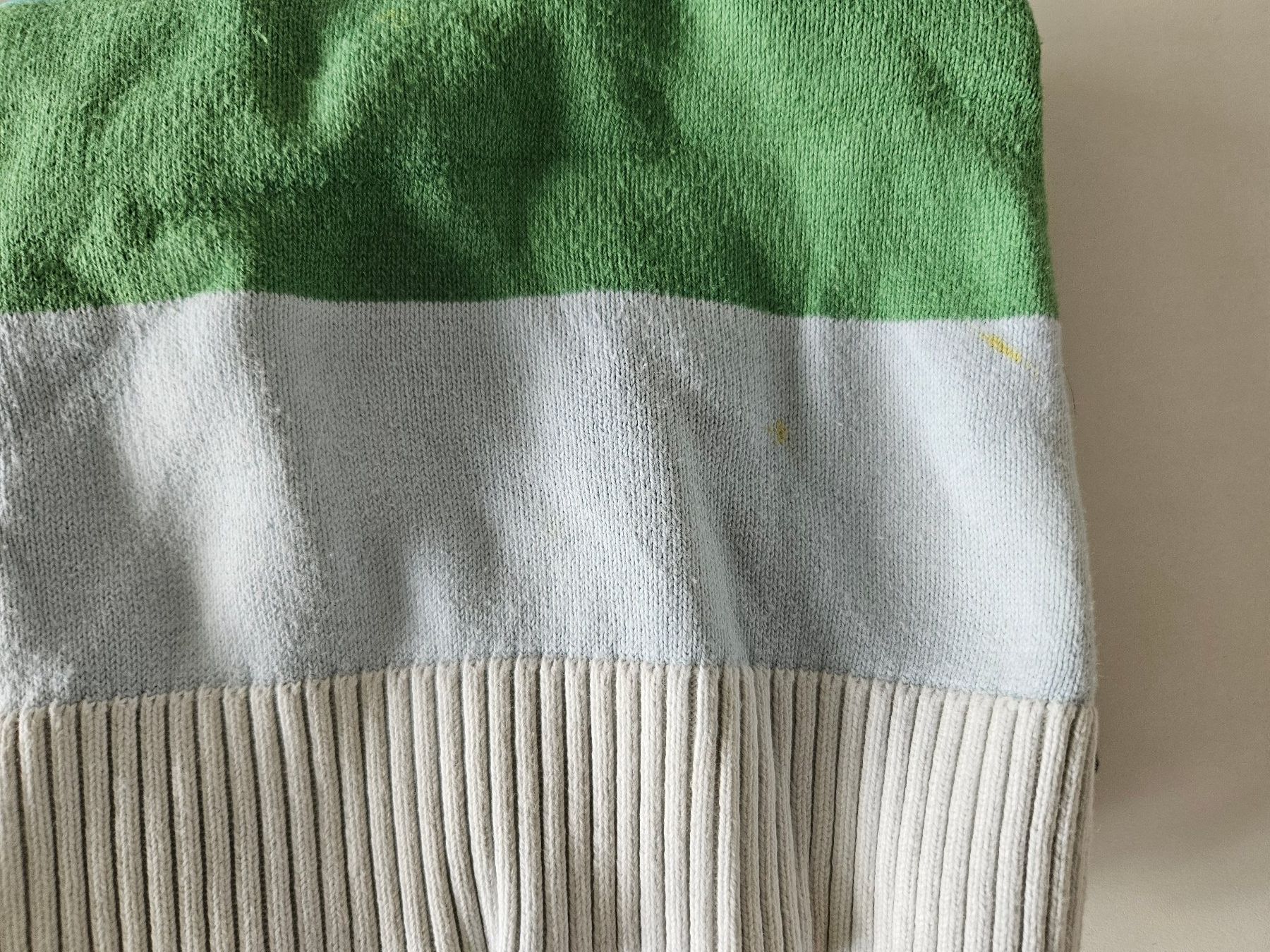 H&M Maglioni & Felpe: 2 Feinstrick Pullover Langarm Shirt H&M Gr. 98 / 98/104 – Usato da Unterengstringen venduto da saraman 3