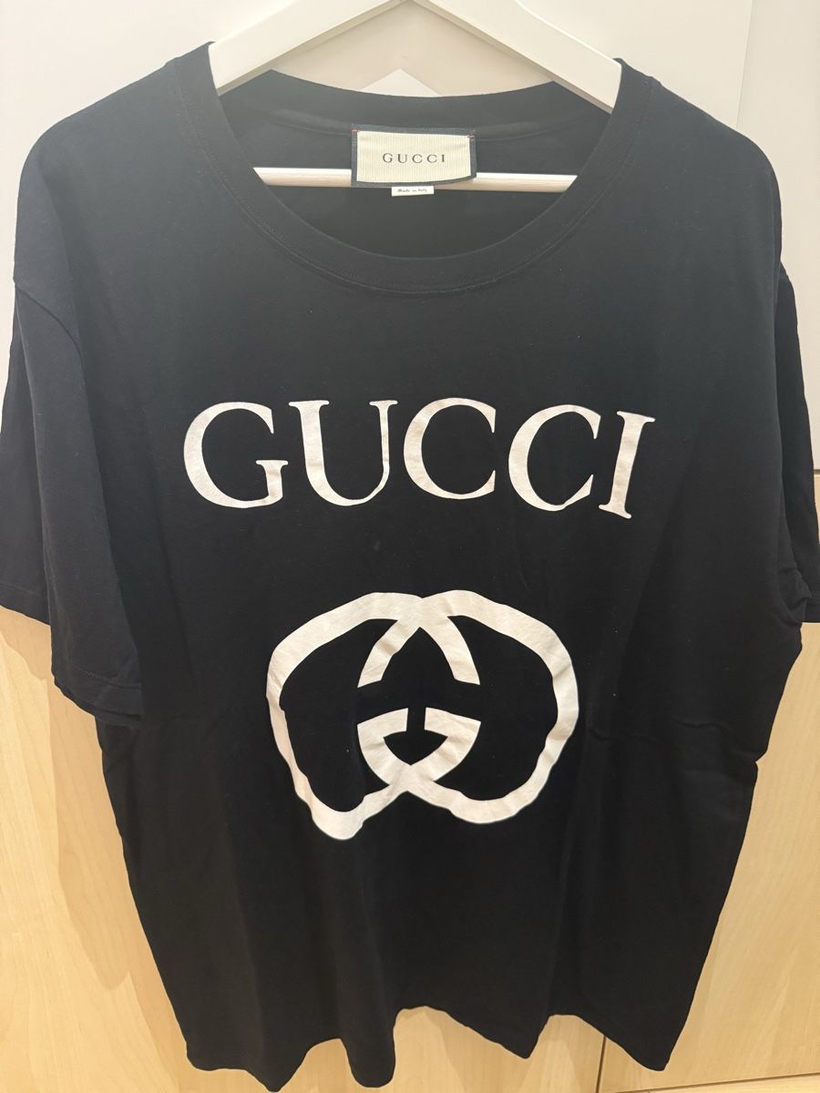 Gucci T-shirt: Gucci T-Shirt Grösse L – Nuovo (secondo la descrizione) da Untersiggenthal venduto da capodanilo6