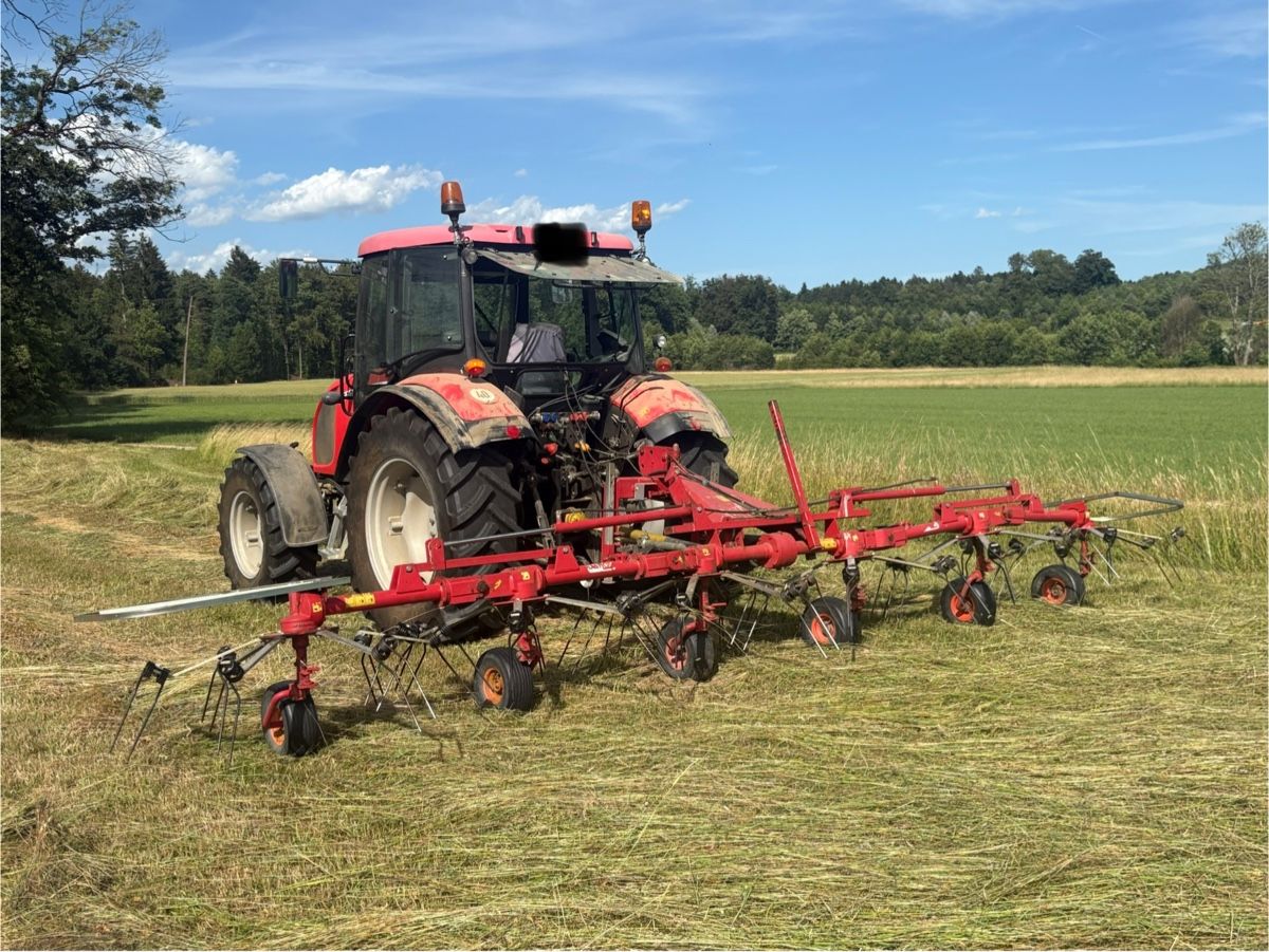 Toutes les machines: Kreiselheuer  – D'occasion à Hersiwil par Zetorfan99
