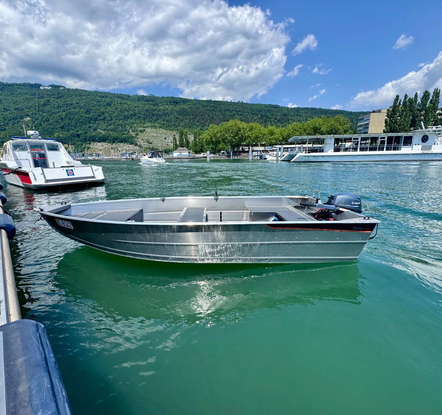 Buster Barche: Buster XS Fischerboot aus Aluminium – Nuovo (secondo la descrizione) da Biel/Bienne venduto da BootszentrumBiel