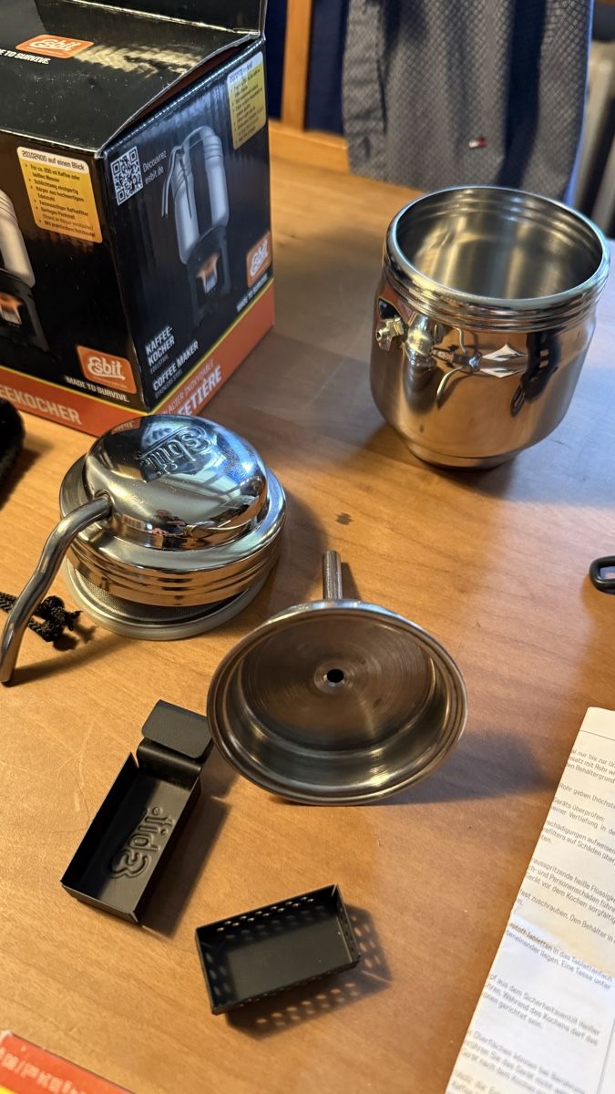 Macchine per caffè & Macchine per espresso: Esbit Kaffeekocher mit Trockenbrennstoff – Nuovo (secondo la descrizione) da Basel venduto da 7oclock 3