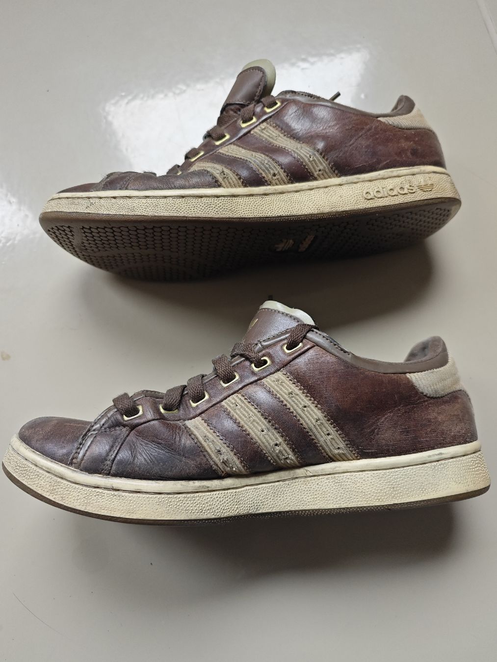 Adidas Scarpe da uomo: Adidas Sneaker Leder braun Gr. 42 2/3 – Usato da Zürich venduto da 456666 3