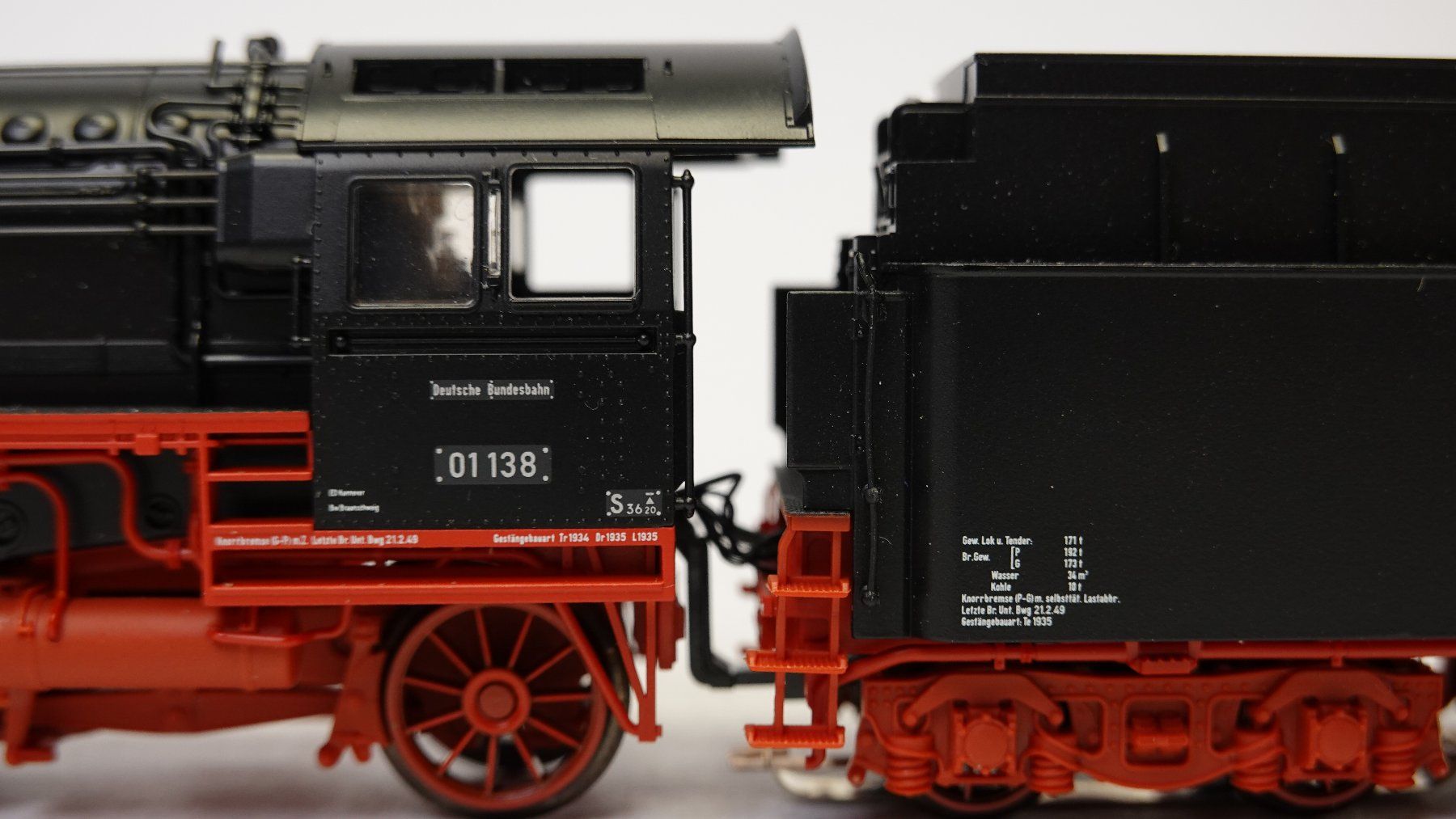 Märklin Modelleisenbahnen: e14 Märklin 39008 DB BR 01 Dampflok Ep III – Gebraucht aus Thun von evinka_gmbh 7